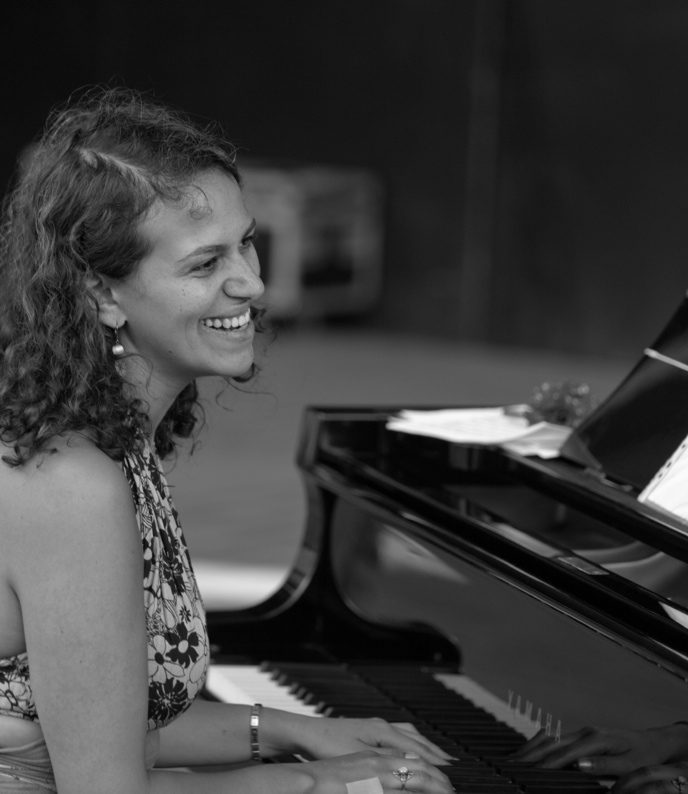 Leila Olivesi - Tyi - DR